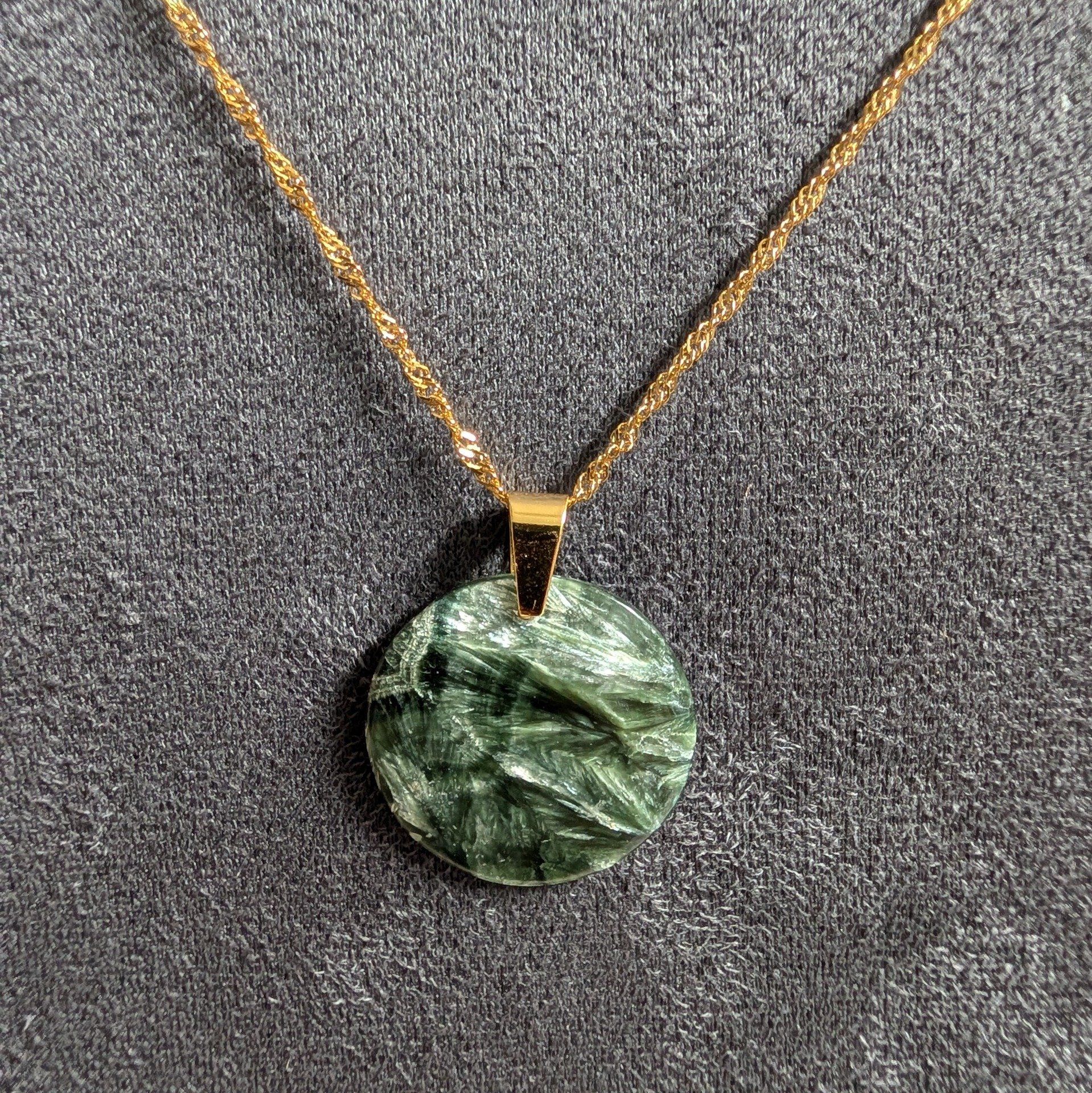 Collier rond en Séraphinite