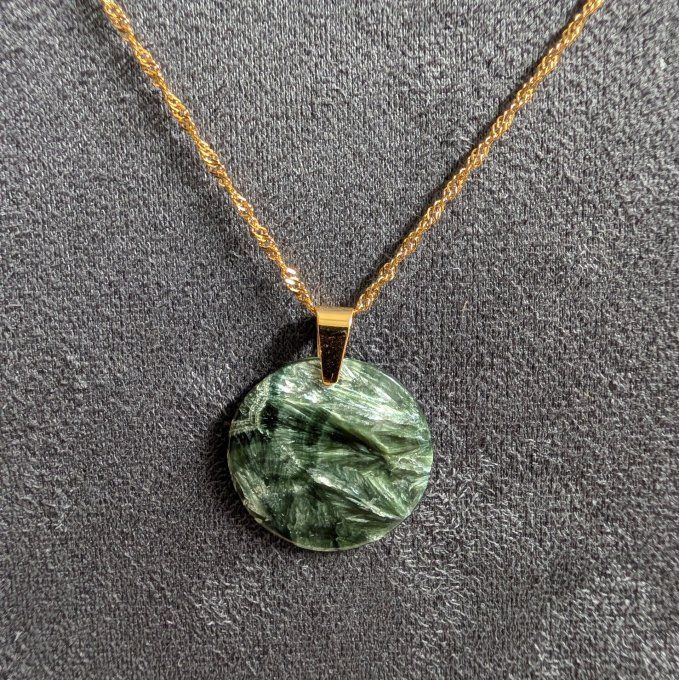 Collier rond en Séraphinite