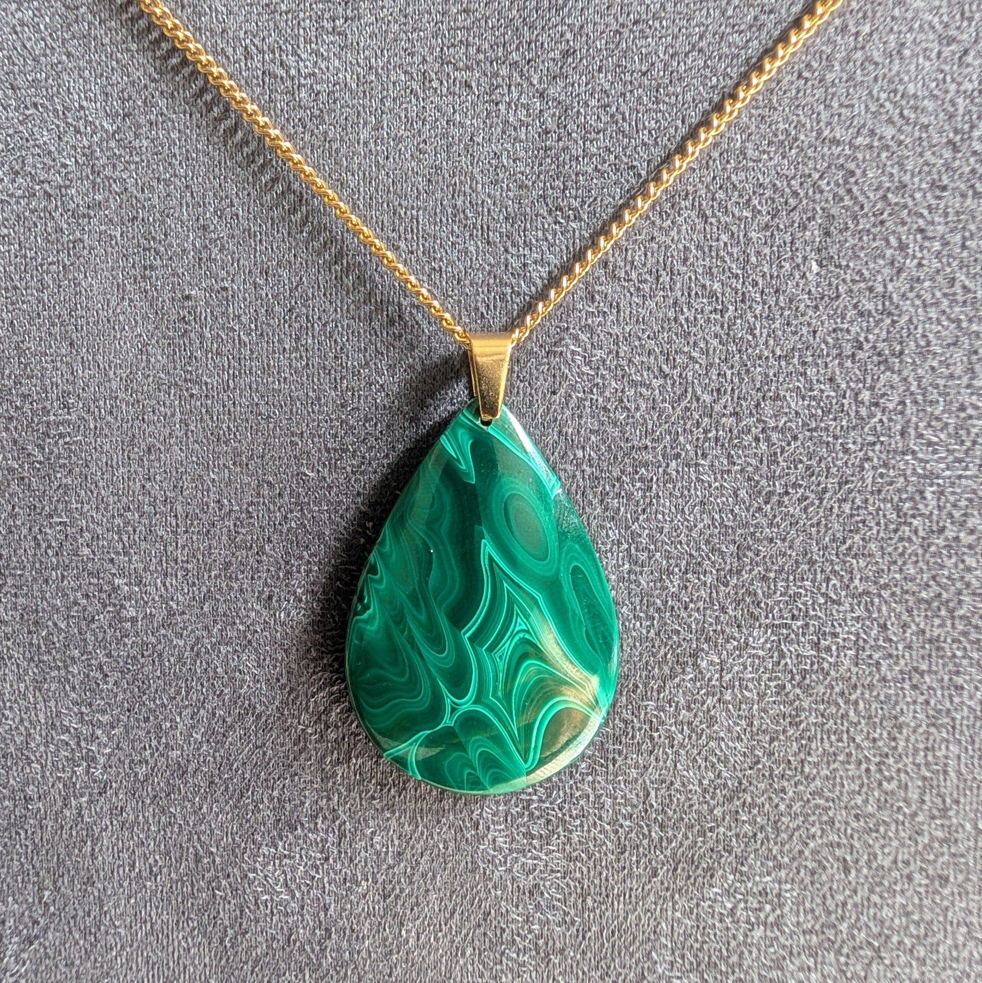 Collier goutte en Malachite